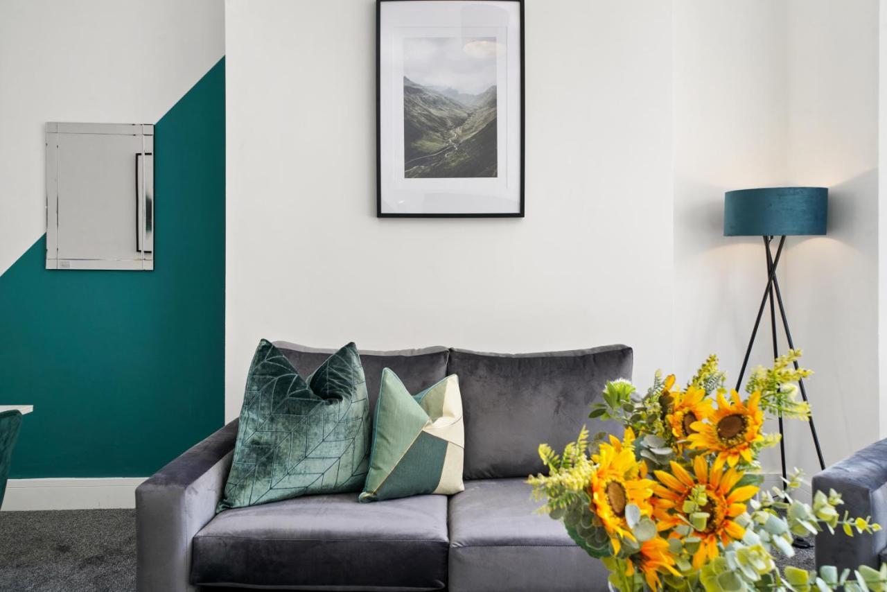 Luxe Holiday Apartments By Sasco Μπλάκπουλ Εξωτερικό φωτογραφία