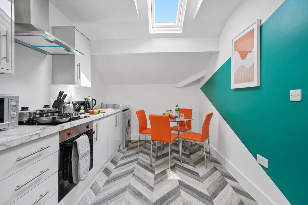 Luxe Holiday Apartments By Sasco Μπλάκπουλ Εξωτερικό φωτογραφία