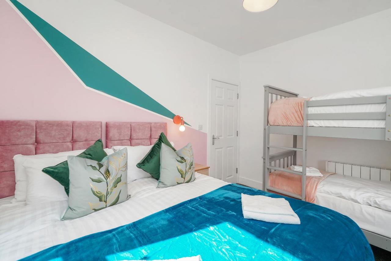 Luxe Holiday Apartments By Sasco Μπλάκπουλ Εξωτερικό φωτογραφία